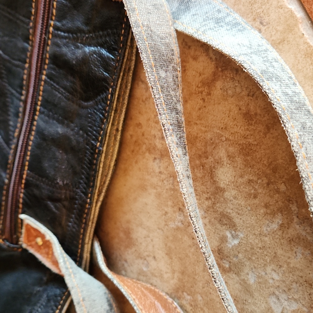 Vaan & Co Black With Brown Accent Leather Tote - Picture 10 of 16